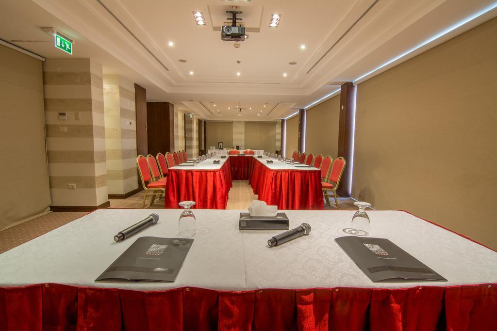Grand Park Hotel Рамалла Екстер'єр фото